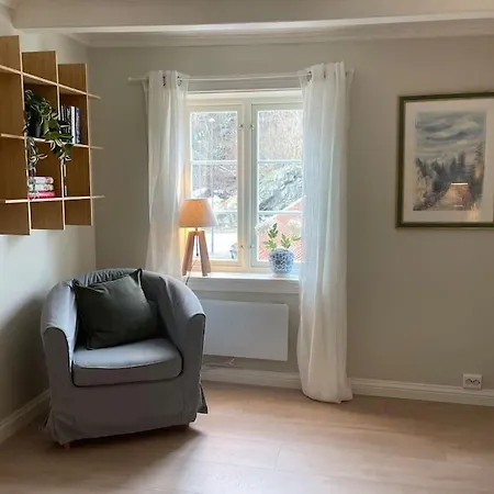 Stilfull Bolig Med 4 Soverom - Naer Sentrum Med Parkering * Arendal