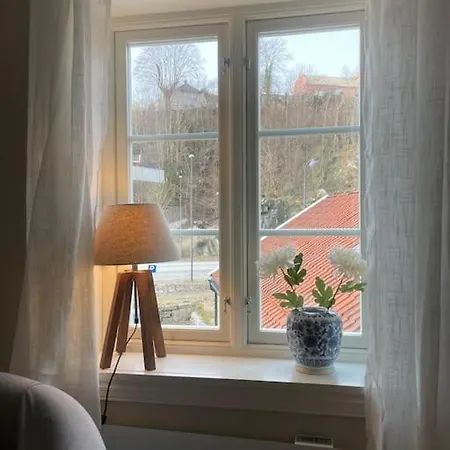 Appartamento Stilfull Bolig Med 4 Soverom - Naer Sentrum Med Parkering *