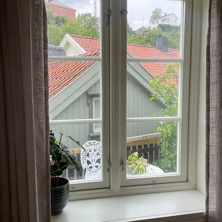 Stilfull Bolig Med 4 Soverom - Naer Sentrum Med Parkering Appartamento